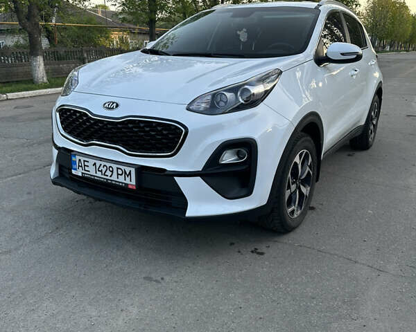 Белый Киа Sportage, объемом двигателя 1.59 л и пробегом 61 тыс. км за 18200 $, фото 1 на Automoto.ua