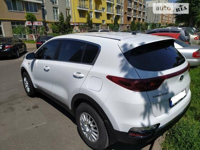 Білий Кіа Sportage, об'ємом двигуна 1.59 л та пробігом 12 тис. км за 22300 $, фото 29 на Automoto.ua