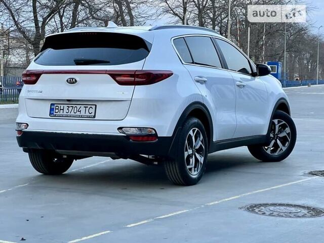 Белый Киа Sportage, объемом двигателя 1.59 л и пробегом 10 тыс. км за 19900 $, фото 12 на Automoto.ua