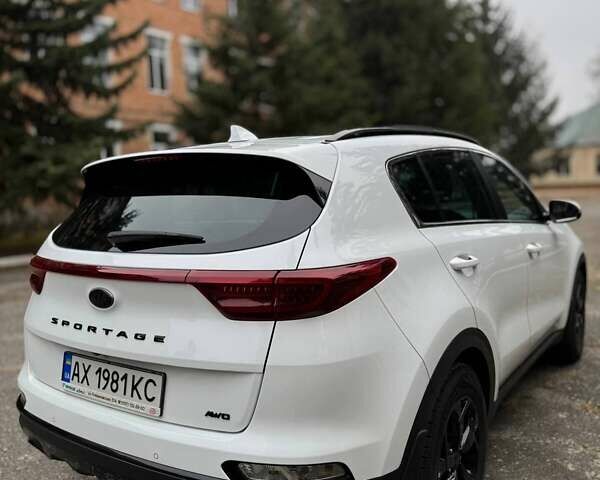 Білий Кіа Sportage, об'ємом двигуна 2 л та пробігом 103 тис. км за 23500 $, фото 7 на Automoto.ua