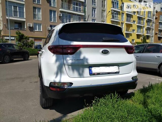 Білий Кіа Sportage, об'ємом двигуна 1.59 л та пробігом 12 тис. км за 22300 $, фото 32 на Automoto.ua