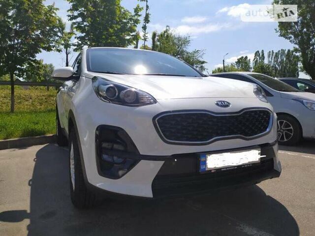 Білий Кіа Sportage, об'ємом двигуна 1.59 л та пробігом 12 тис. км за 22300 $, фото 27 на Automoto.ua