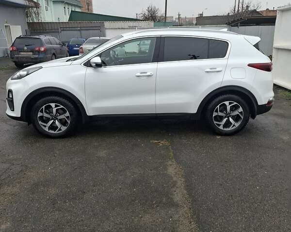 Белый Киа Sportage, объемом двигателя 1.59 л и пробегом 63 тыс. км за 19300 $, фото 1 на Automoto.ua