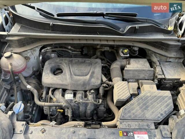 Киа Sportage 2021 в Киеве на Automoto.ua Белый Киа Sportage, объемом двигателя 1.59 л и пробегом 106 тыс. км за 18500 $, фото 6 на Automoto.ua