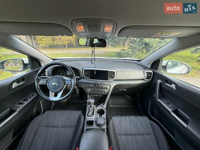 Киа Sportage 2021 в Киеве на Automoto.ua Белый Киа Sportage, объемом двигателя 1.59 л и пробегом 106 тыс. км за 18500 $, фото 18 на Automoto.ua