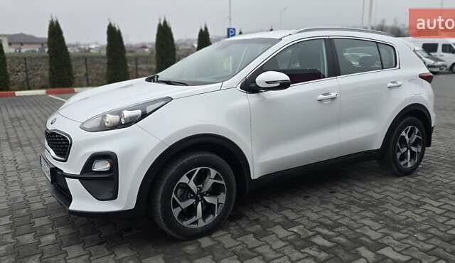 Білий Кіа Sportage, об'ємом двигуна 1.6 л та пробігом 131 тис. км за 13950 $, фото 10 на Automoto.ua