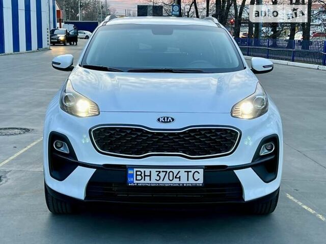 Білий Кіа Sportage, об'ємом двигуна 1.59 л та пробігом 10 тис. км за 19900 $, фото 7 на Automoto.ua