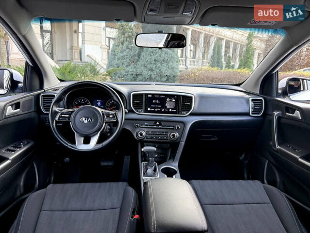 Белый Киа Sportage, объемом двигателя 1.6 л и пробегом 35 тыс. км за 20300 $, фото 21 на Automoto.ua