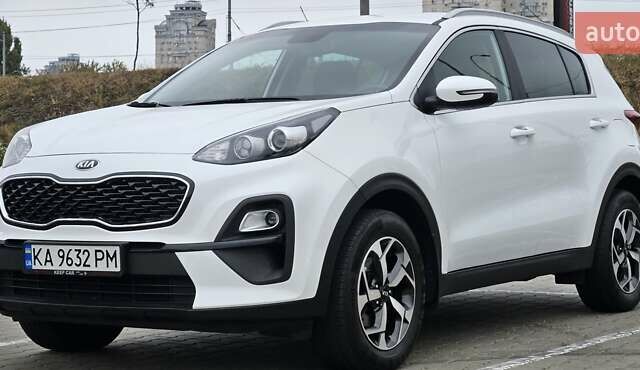 Киа Sportage 2021 в Киеве на Automoto.ua Белый Киа Sportage, объемом двигателя 1.59 л и пробегом 71 тыс. км за 19400 $, фото 23 на Automoto.ua