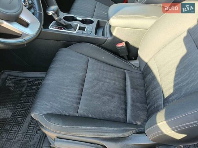 Білий Кіа Sportage, об'ємом двигуна 1.59 л та пробігом 115 тис. км за 16950 $, фото 15 на Automoto.ua