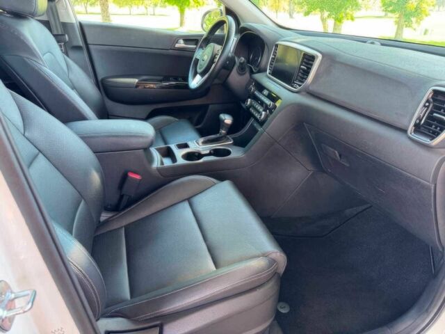 Белый Киа Sportage, объемом двигателя 2.4 л и пробегом 10 тыс. км за 14700 $, фото 8 на Automoto.ua