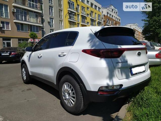 Білий Кіа Sportage, об'ємом двигуна 1.59 л та пробігом 12 тис. км за 22300 $, фото 30 на Automoto.ua