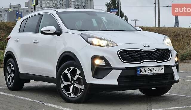 Киа Sportage 2021 в Киеве на Automoto.ua Белый Киа Sportage, объемом двигателя 1.59 л и пробегом 71 тыс. км за 19400 $, фото 25 на Automoto.ua