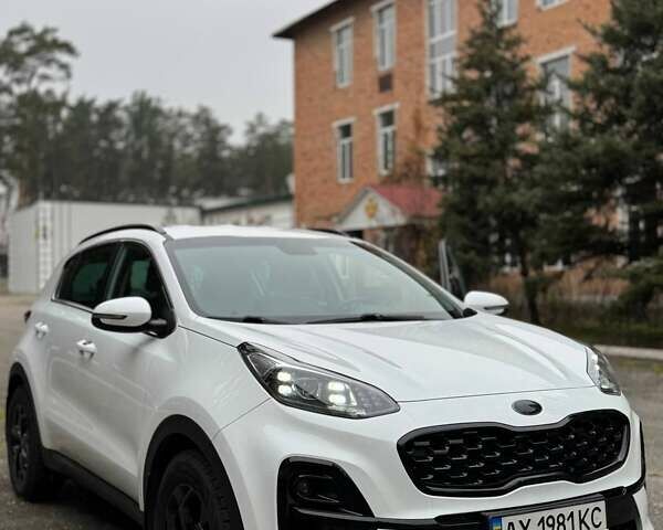 Білий Кіа Sportage, об'ємом двигуна 2 л та пробігом 103 тис. км за 23500 $, фото 1 на Automoto.ua