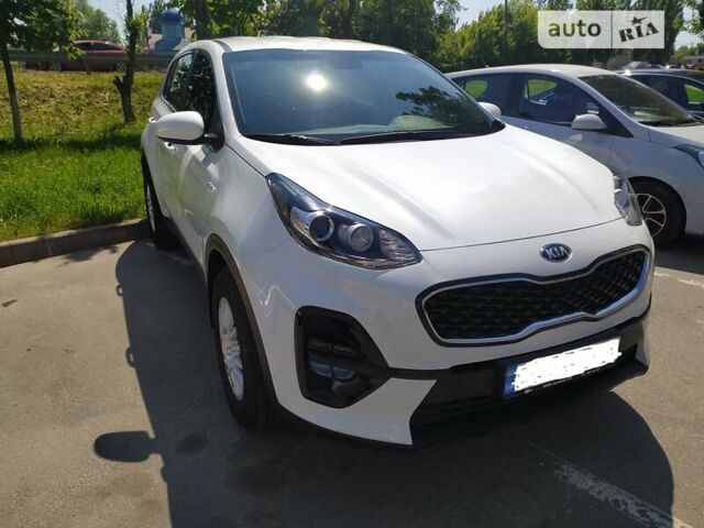 Білий Кіа Sportage, об'ємом двигуна 1.59 л та пробігом 12 тис. км за 22300 $, фото 23 на Automoto.ua