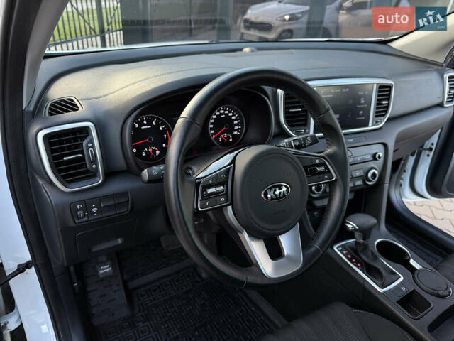 Киа Sportage 2021 в Киеве на Automoto.ua Белый Киа Sportage, объемом двигателя 1.6 л и пробегом 23 тыс. км за 19900 $, фото 17 на Automoto.ua