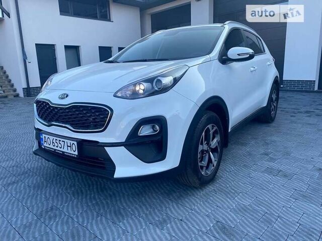 Белый Киа Sportage, объемом двигателя 1.6 л и пробегом 7 тыс. км за 26400 $, фото 1 на Automoto.ua