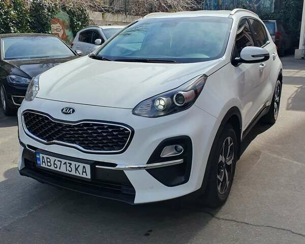 Белый Киа Sportage, объемом двигателя 1.59 л и пробегом 37 тыс. км за 20900 $, фото 1 на Automoto.ua