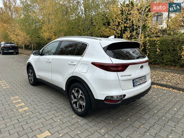 Киа Sportage 2021 в Одессе на Automoto.ua Белый Киа Sportage, объемом двигателя 1.59 л и пробегом 51 тыс. км за 19900 $, фото 2 на Automoto.ua