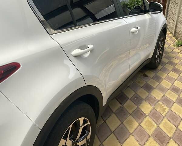 Белый Киа Sportage, объемом двигателя 1.59 л и пробегом 12 тыс. км за 22500 $, фото 10 на Automoto.ua