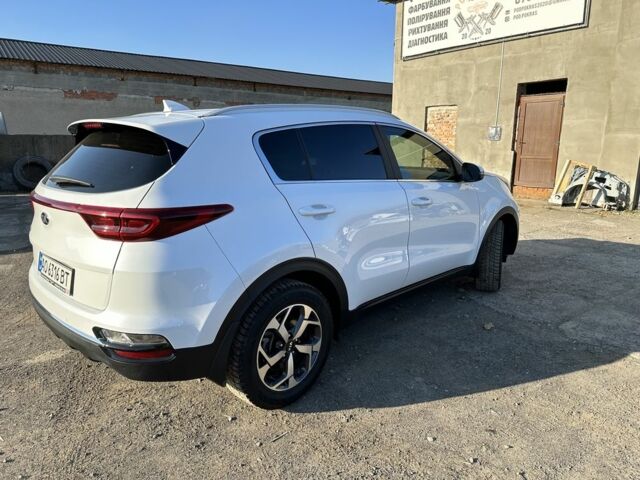 Білий Кіа Sportage, об'ємом двигуна 0.16 л та пробігом 24 тис. км за 22000 $, фото 3 на Automoto.ua