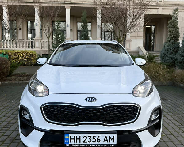 Белый Киа Sportage, объемом двигателя 1.6 л и пробегом 35 тыс. км за 20300 $, фото 6 на Automoto.ua