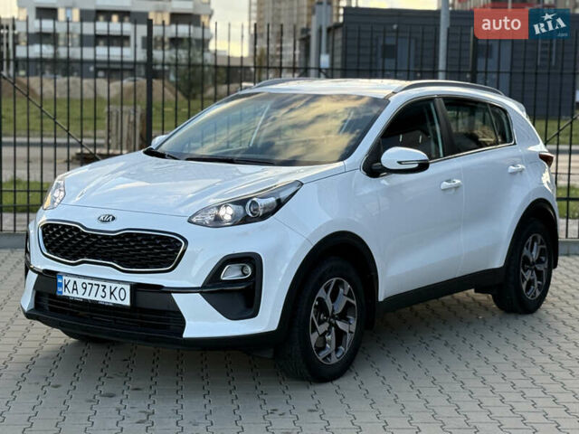 Киа Sportage 2021 в Киеве на Automoto.ua Белый Киа Sportage, объемом двигателя 1.6 л и пробегом 23 тыс. км за 19900 $, фото 10 на Automoto.ua