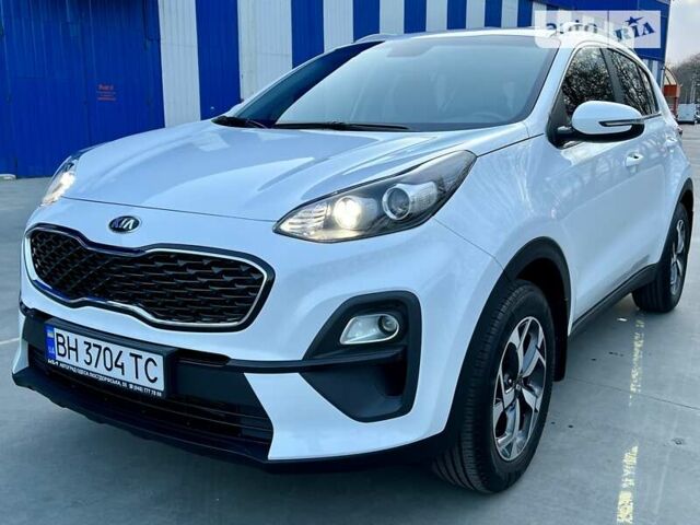 Белый Киа Sportage, объемом двигателя 1.59 л и пробегом 10 тыс. км за 19900 $, фото 17 на Automoto.ua