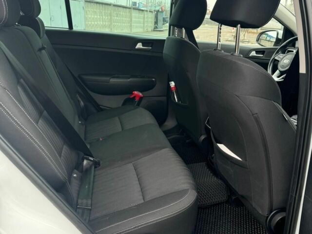 Белый Киа Sportage, объемом двигателя 0 л и пробегом 55 тыс. км за 20300 $, фото 6 на Automoto.ua
