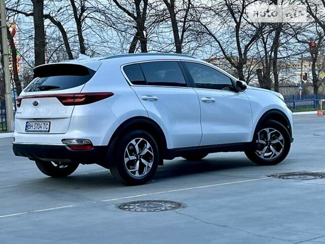 Белый Киа Sportage, объемом двигателя 1.59 л и пробегом 10 тыс. км за 19900 $, фото 11 на Automoto.ua