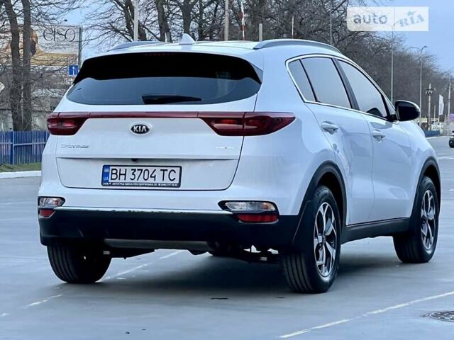 Белый Киа Sportage, объемом двигателя 1.59 л и пробегом 10 тыс. км за 19900 $, фото 24 на Automoto.ua