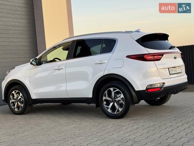 Білий Кіа Sportage, об'ємом двигуна 1.59 л та пробігом 95 тис. км за 19500 $, фото 75 на Automoto.ua