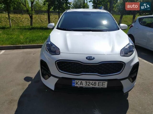 Белый Киа Sportage, объемом двигателя 1.59 л и пробегом 25 тыс. км за 21500 $, фото 2 на Automoto.ua