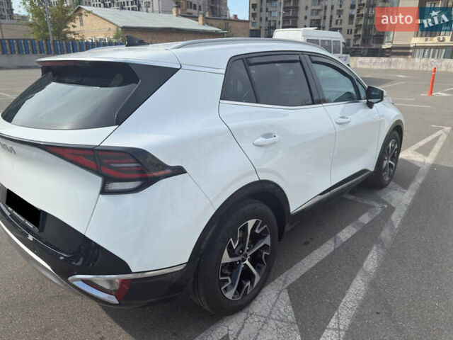 Білий Кіа Sportage, об'ємом двигуна 1.6 л та пробігом 47 тис. км за 30000 $, фото 3 на Automoto.ua