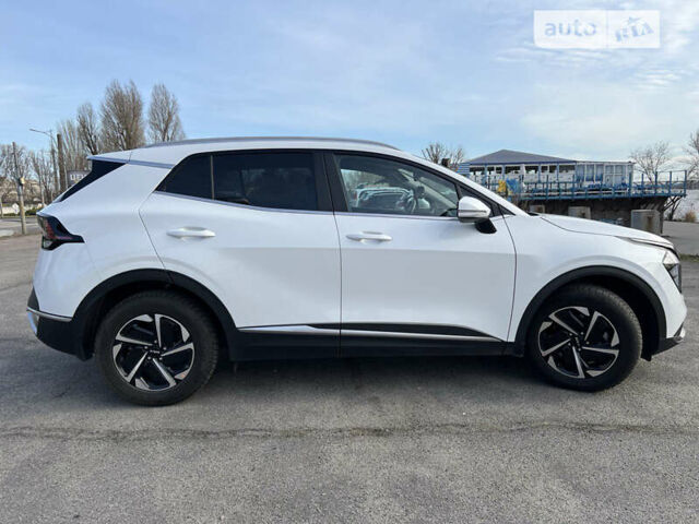 Белый Киа Sportage, объемом двигателя 1.6 л и пробегом 15 тыс. км за 26000 $, фото 1 на Automoto.ua