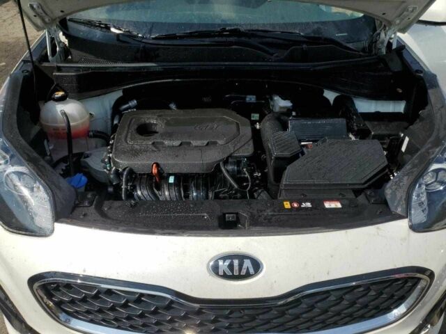 Белый Киа Sportage, объемом двигателя 2.4 л и пробегом 61 тыс. км за 4600 $, фото 11 на Automoto.ua