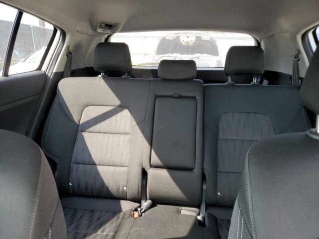 Белый Киа Sportage, объемом двигателя 2.4 л и пробегом 61 тыс. км за 4600 $, фото 10 на Automoto.ua