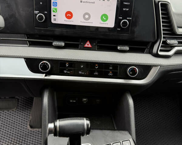 Киа Sportage 2023 в Киеве на Automoto.ua Белый Киа Sportage, объемом двигателя 2 л и пробегом 27 тыс. км за 27950 $, фото 20 на Automoto.ua