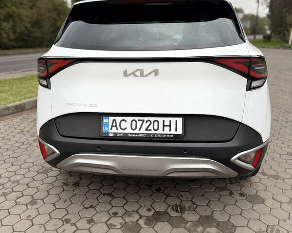 Киа Sportage 2023 в Луцке на Automoto.ua Белый Киа Sportage, объемом двигателя 1.6 л и пробегом 60 тыс. км за 26500 $, фото 1 на Automoto.ua