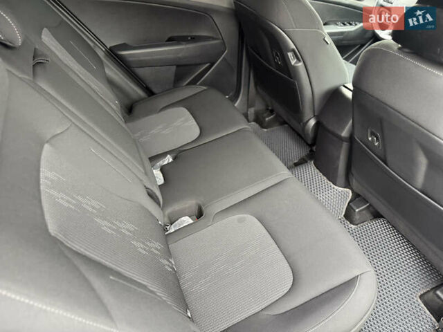 Білий Кіа Sportage, об'ємом двигуна 2 л та пробігом 27 тис. км за 27955 $, фото 31 на Automoto.ua