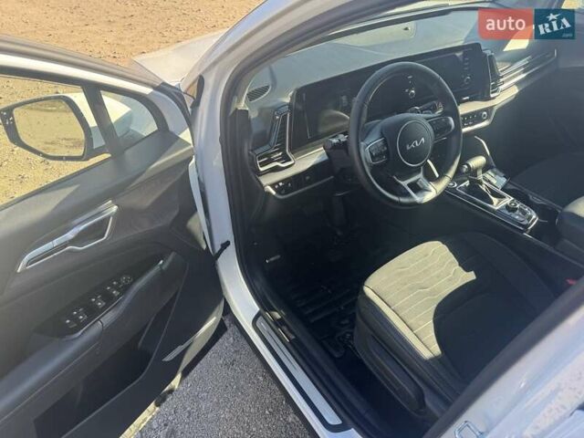 Белый Киа Sportage, объемом двигателя 2 л и пробегом 14 тыс. км за 27500 $, фото 17 на Automoto.ua