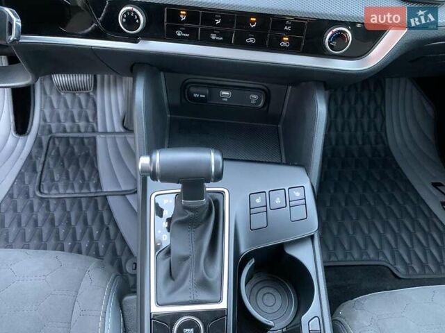 Белый Киа Sportage, объемом двигателя 2 л и пробегом 13 тыс. км за 28290 $, фото 34 на Automoto.ua