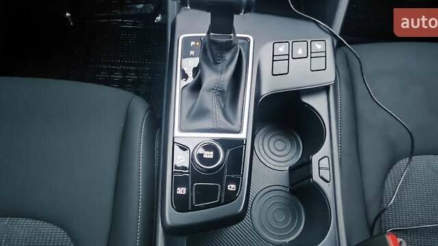 Білий Кіа Sportage, об'ємом двигуна 2 л та пробігом 12 тис. км за 28000 $, фото 26 на Automoto.ua