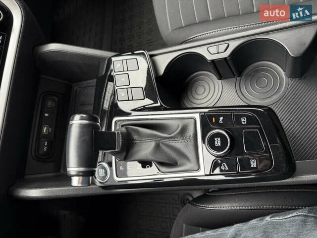 Киа Sportage 2023 в Луцке на Automoto.ua Белый Киа Sportage, объемом двигателя 1.6 л и пробегом 60 тыс. км за 26500 $, фото 8 на Automoto.ua