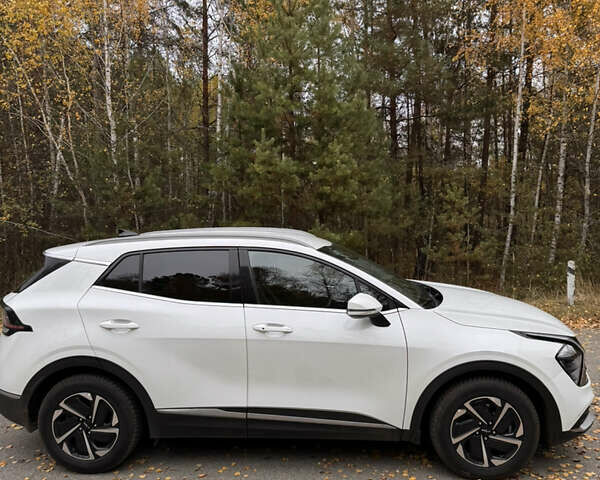 Кіа Sportage 2023 у Києві на Automoto.ua Білий Кіа Sportage, об'ємом двигуна 1.6 л та пробігом 71 тис. км за 27800 $, фото 7 на Automoto.ua