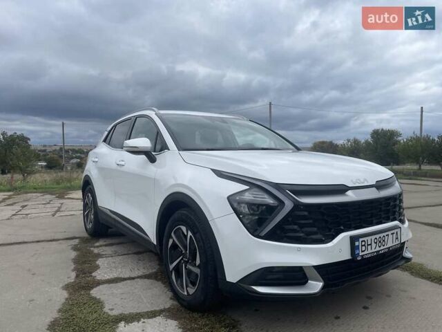 Білий Кіа Sportage, об'ємом двигуна 2 л та пробігом 38 тис. км за 28000 $, фото 4 на Automoto.ua