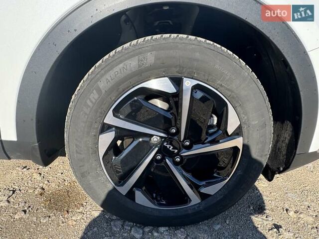 Белый Киа Sportage, объемом двигателя 2 л и пробегом 14 тыс. км за 27500 $, фото 8 на Automoto.ua