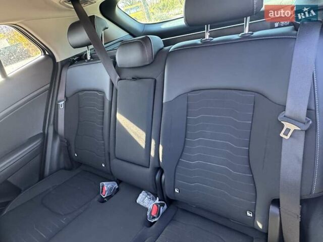 Белый Киа Sportage, объемом двигателя 2 л и пробегом 14 тыс. км за 27500 $, фото 12 на Automoto.ua