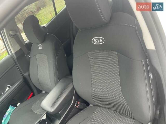 Білий Кіа Sportage, об'ємом двигуна 2 л та пробігом 38 тис. км за 28000 $, фото 10 на Automoto.ua