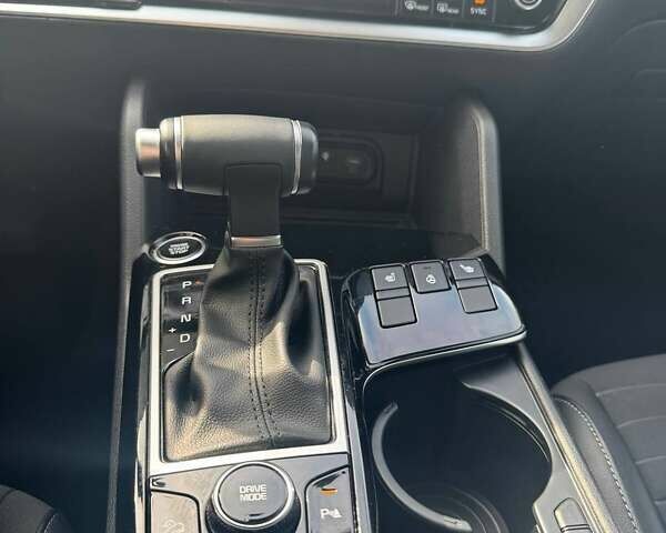 Киа Sportage 2023 в Киеве на Automoto.ua Белый Киа Sportage, объемом двигателя 1.6 л и пробегом 11 тыс. км за 26999 $, фото 8 на Automoto.ua